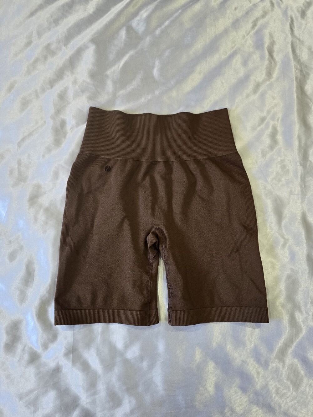Women's High-Waist Seamless Shorts - Brown. Gym